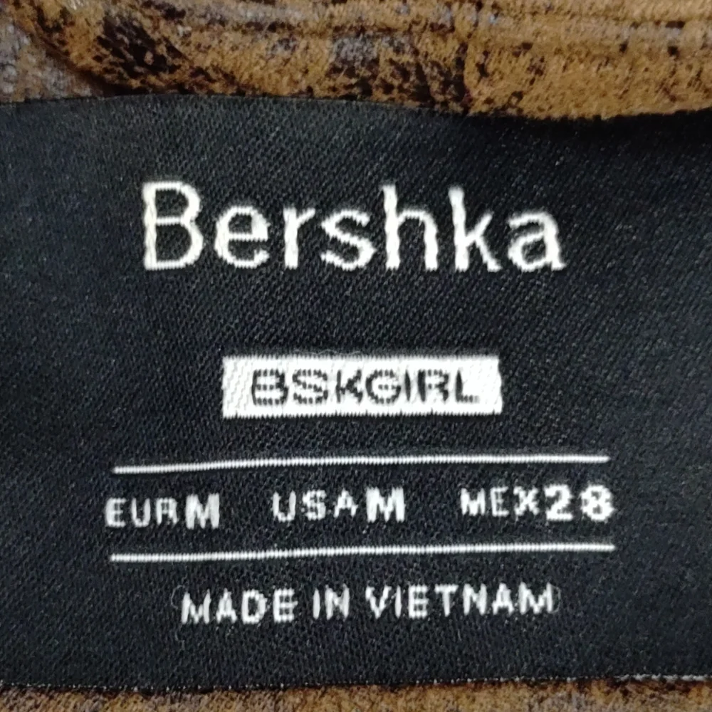 Bershka Women's Size Medium Brown Faux Suede /Leather Cropped Jacket ZIP Up Belt - Picture 8 of 8